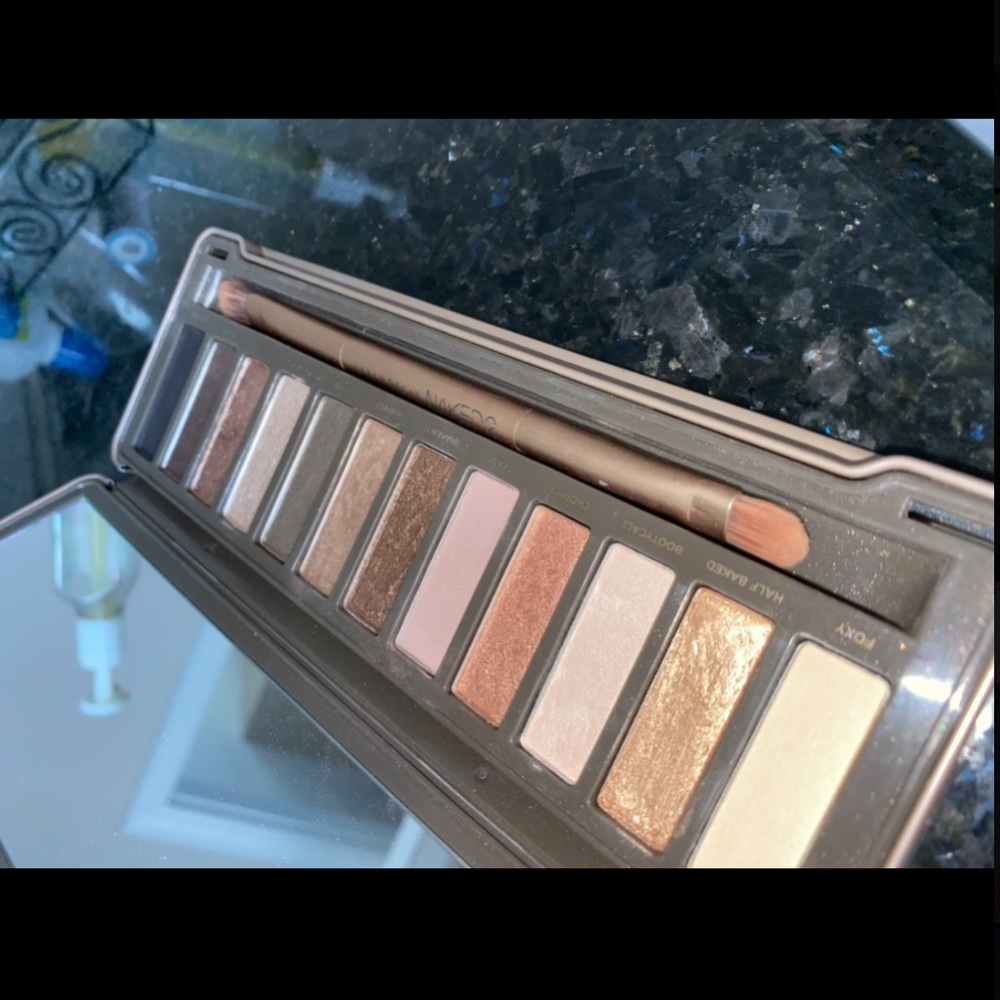 Naked 2 Urban Decay Eyeshadow Palette